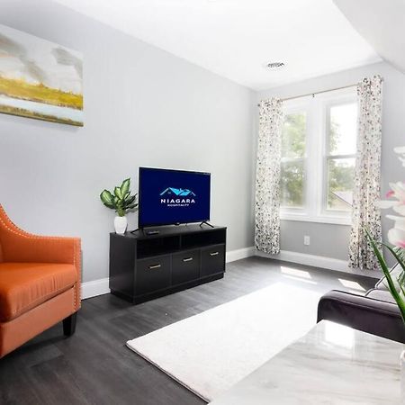 Cozy Micro Apartment, Minutes From Falls Niagara Falls Kültér fotó