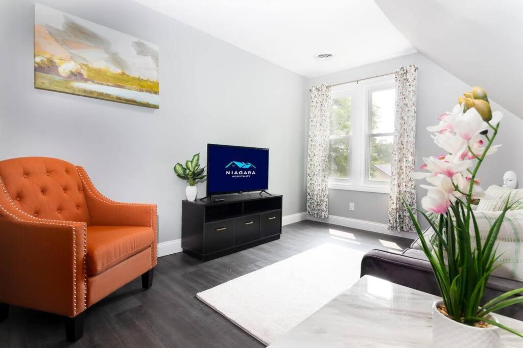 Cozy Micro Apartment, Minutes From Falls Niagara Falls Kültér fotó