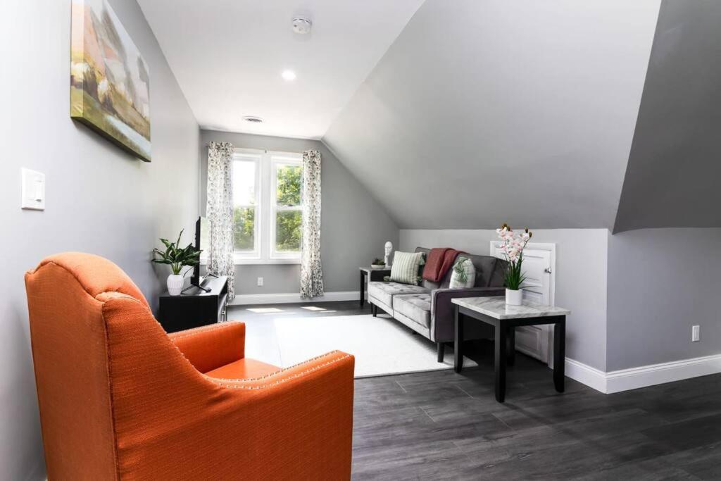 Cozy Micro Apartment, Minutes From Falls Niagara Falls Kültér fotó